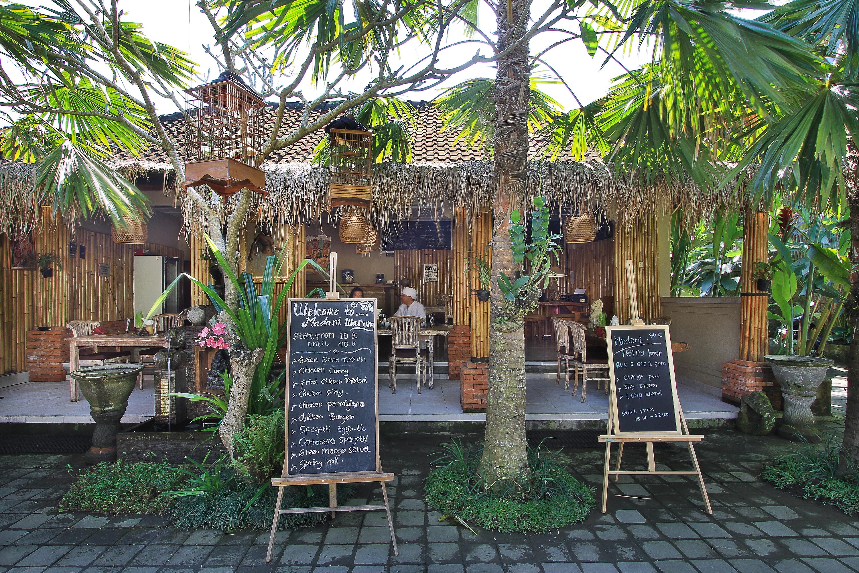 Madani Antique Villas by EPS Ubud Exterior foto