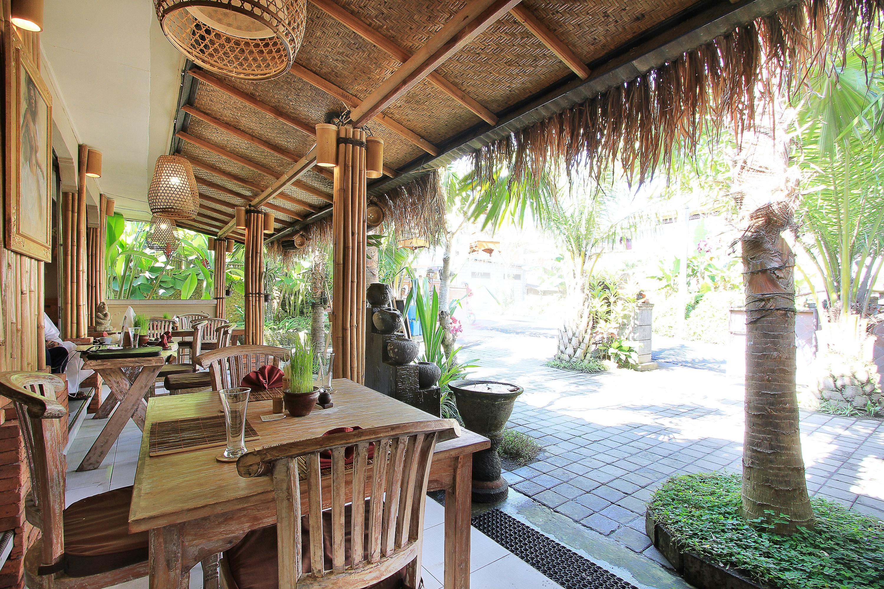 Madani Antique Villas by EPS Ubud Exterior foto