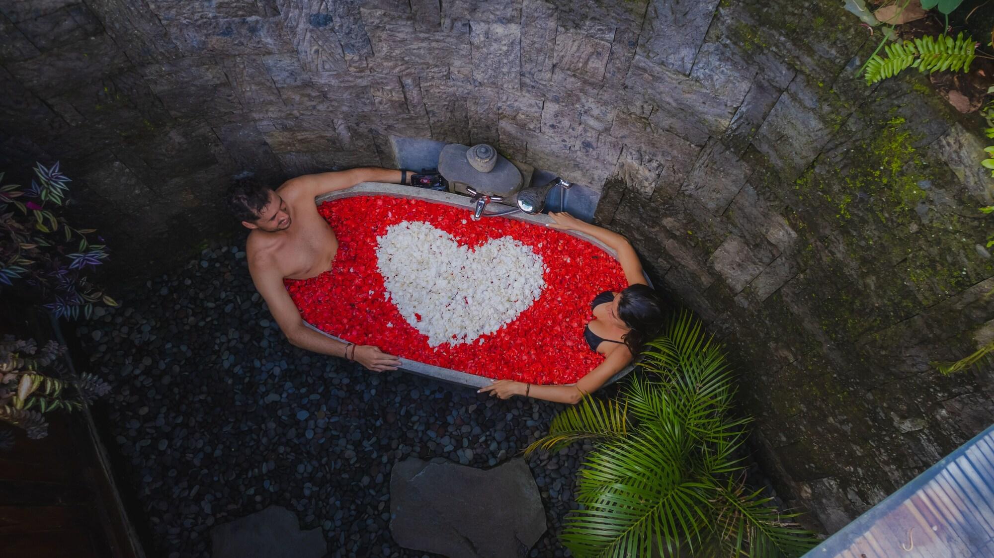 Madani Antique Villas by EPS Ubud Exterior foto