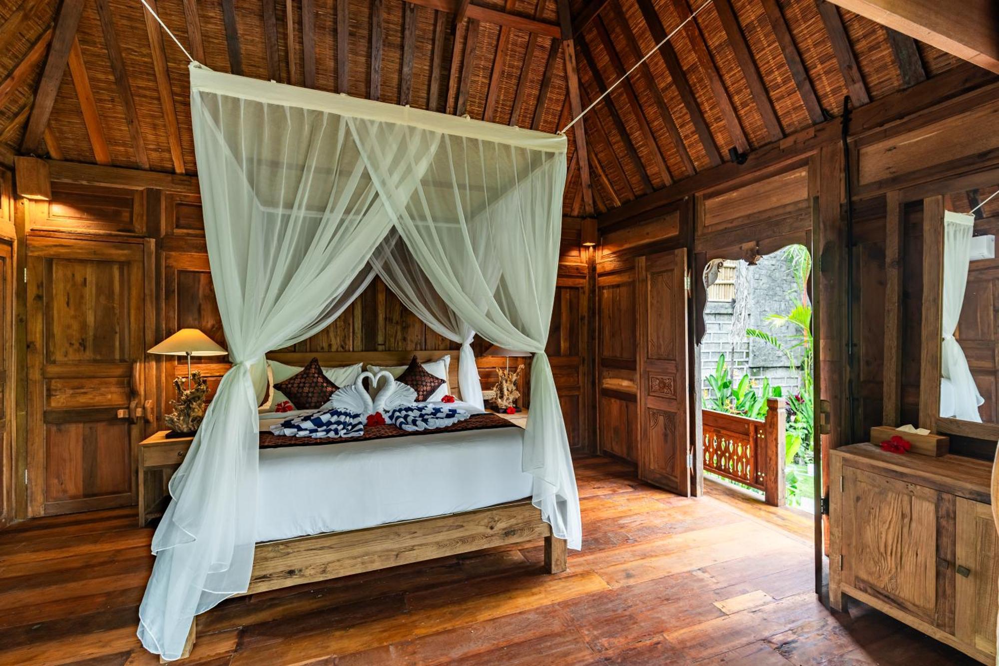 Madani Antique Villas by EPS Ubud Exterior foto